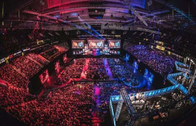 1月14日下午15：00，2023英雄联盟职业联赛（LPL）春季赛第一周第一天的比赛即将到来