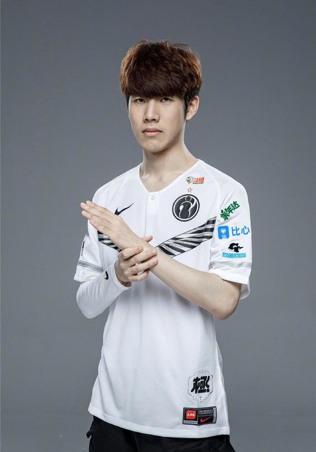 LPL今日开战，首发阵容已出：Beichuan野区交手Wei